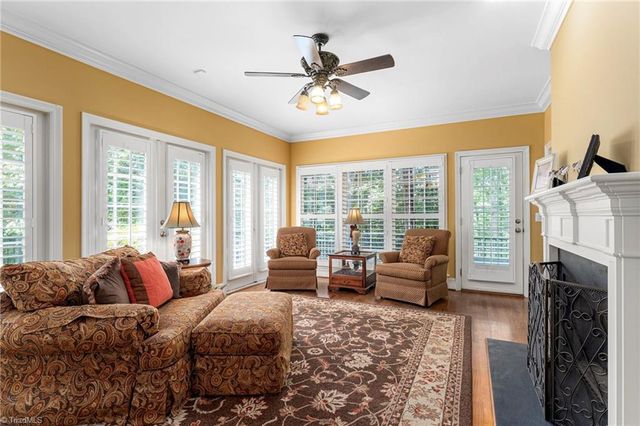 18 Windrock Way, Greensboro, NC 27455