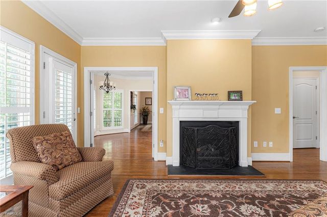 18 Windrock Way, Greensboro, NC 27455