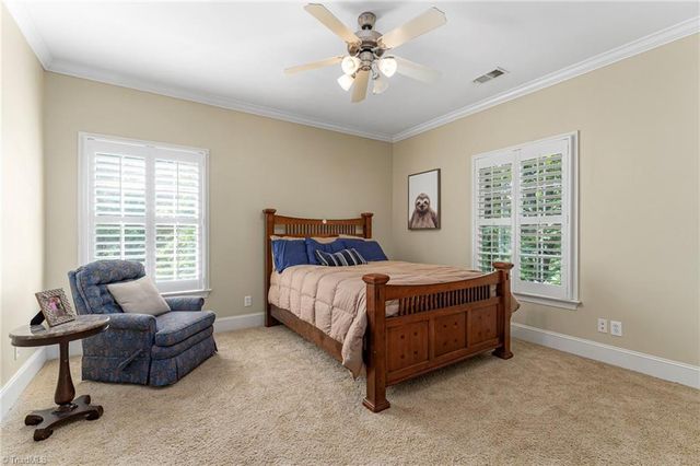 18 Windrock Way, Greensboro, NC 27455