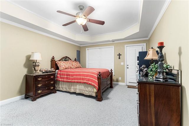 18 Windrock Way, Greensboro, NC 27455