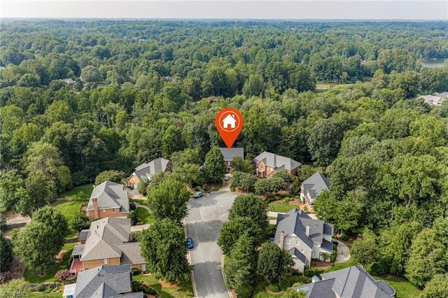 18 Windrock Way, Greensboro, NC 27455