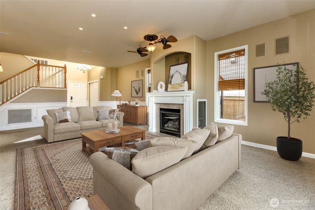 17806 106th Street E, Bonney Lake, WA 98391