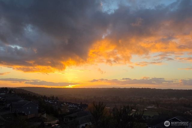 17806 106th Street E, Bonney Lake, WA 98391