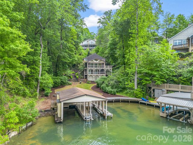104 Lakeridge Road, Lake Lure, NC 28746