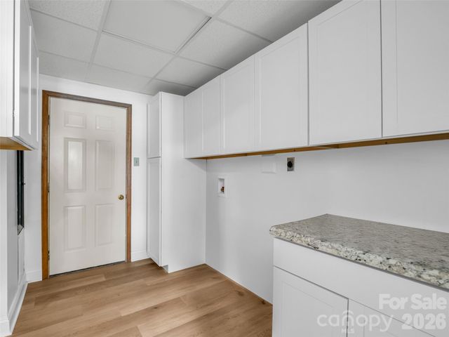 104 Lakeridge Road, Lake Lure, NC 28746