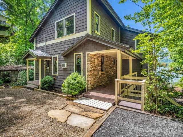 104 Lakeridge Road, Lake Lure, NC 28746