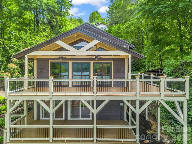 104 Lakeridge Road, Lake Lure, NC 28746