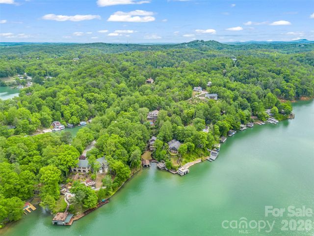 104 Lakeridge Road, Lake Lure, NC 28746