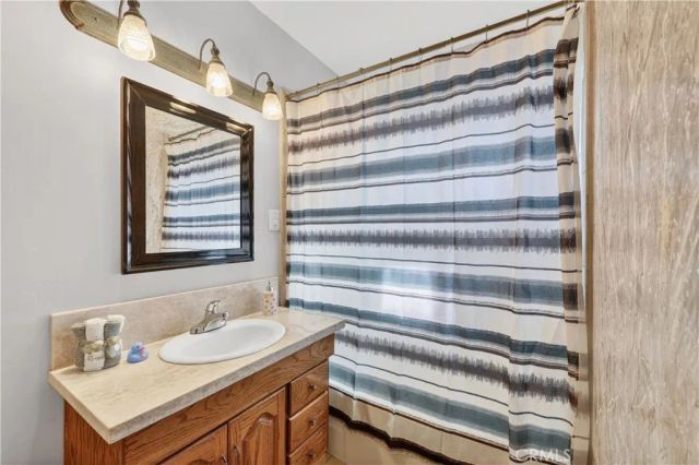 2825 San Pablo Avenue, Bakersfield, CA 93306