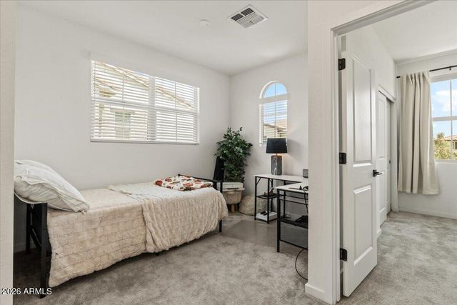 2786 S APACHE Drive, Chandler, AZ 85286