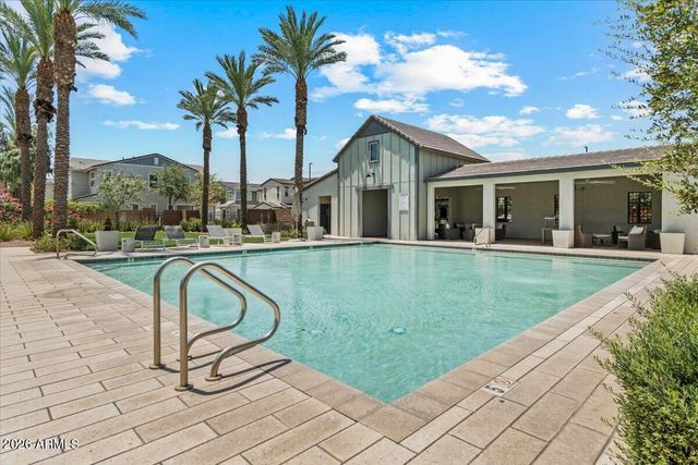 2786 S APACHE Drive, Chandler, AZ 85286