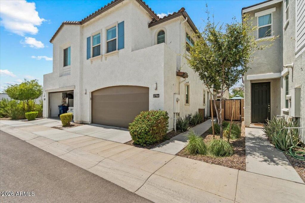 2786 S APACHE Drive, Chandler, AZ 85286