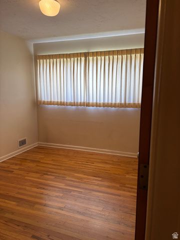 1779 E MOORDALE LN, Holladay, UT 84117