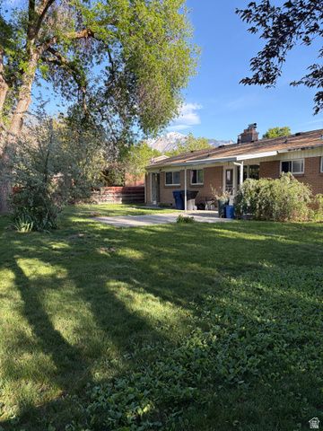 1779 E MOORDALE LN, Holladay, UT 84117