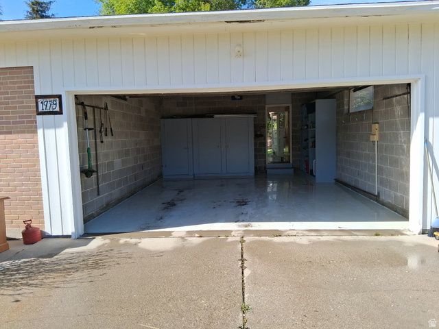 1779 E MOORDALE LN, Holladay, UT 84117