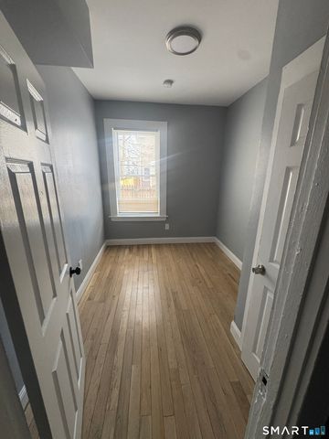 66 Read Street, New Haven, CT 06511