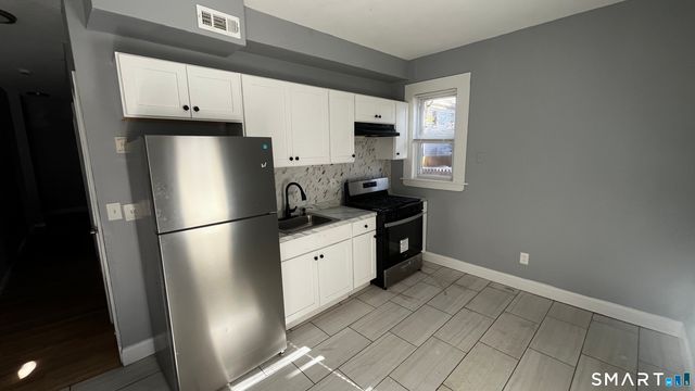 66 Read Street, New Haven, CT 06511