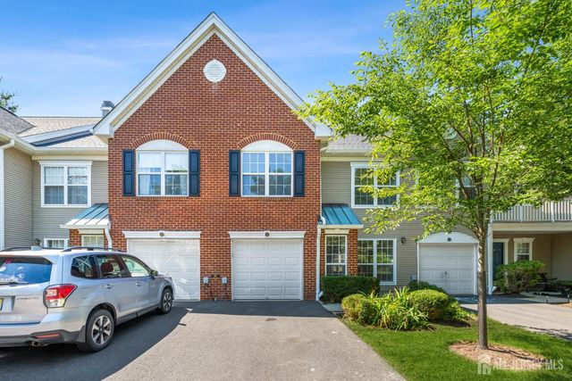 16 Lee Court 405, Plainsboro, NJ 08536