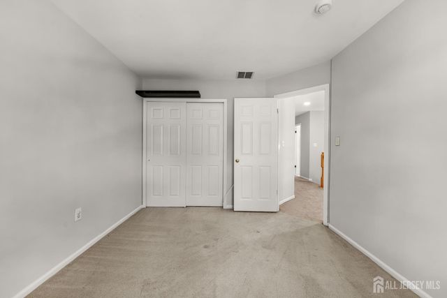 16 Lee Court 405, Plainsboro, NJ 08536