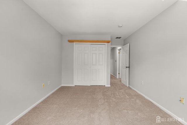 16 Lee Court 405, Plainsboro, NJ 08536