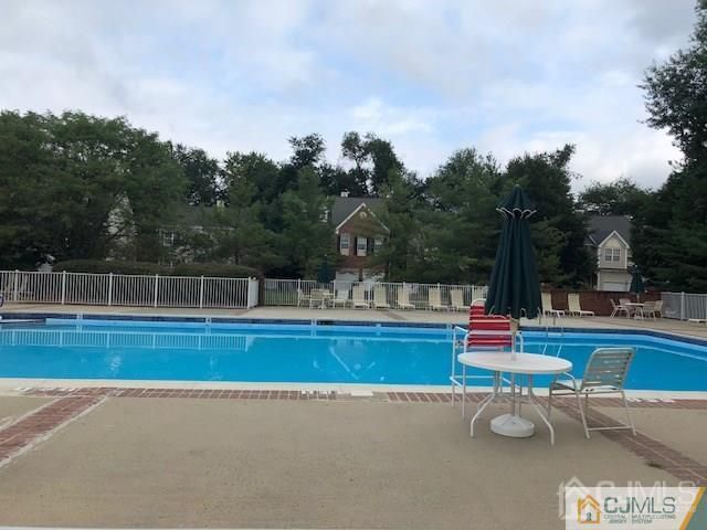 16 Lee Court 405, Plainsboro, NJ 08536