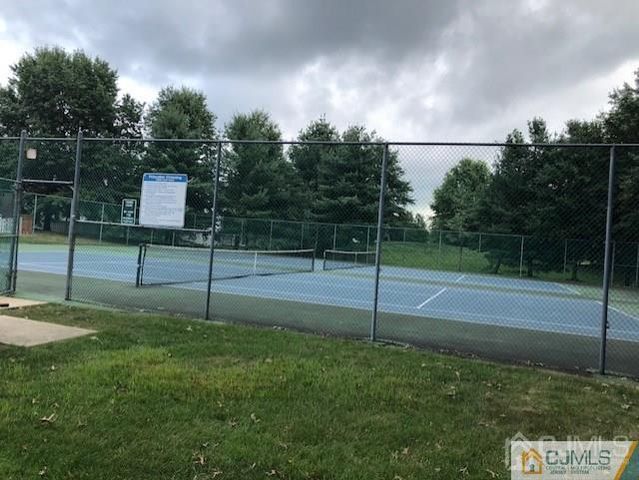 16 Lee Court 405, Plainsboro, NJ 08536