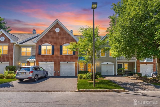 16 Lee Court 405, Plainsboro, NJ 08536