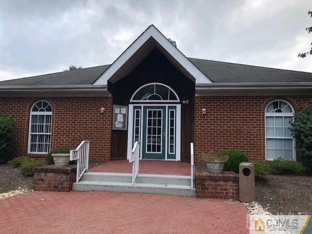 16 Lee Court 405, Plainsboro, NJ 08536