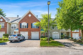 16 Lee Court 405, Plainsboro, NJ 08536
