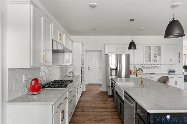 2222 Osborne Hill Dr, Rockville, VA 23146