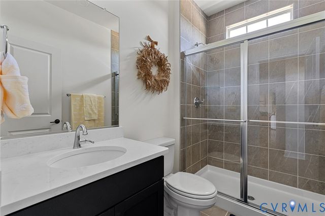2222 Osborne Hill Dr, Rockville, VA 23146
