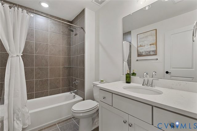 2222 Osborne Hill Dr, Rockville, VA 23146