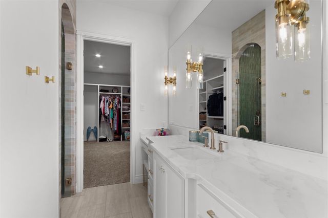 1602 Hunt DR, Salado, TX 76571