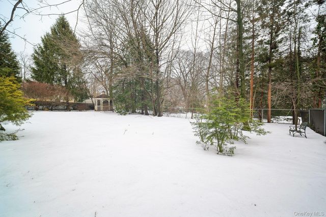 510 Highview Avenue, Pearl River, NY 10965