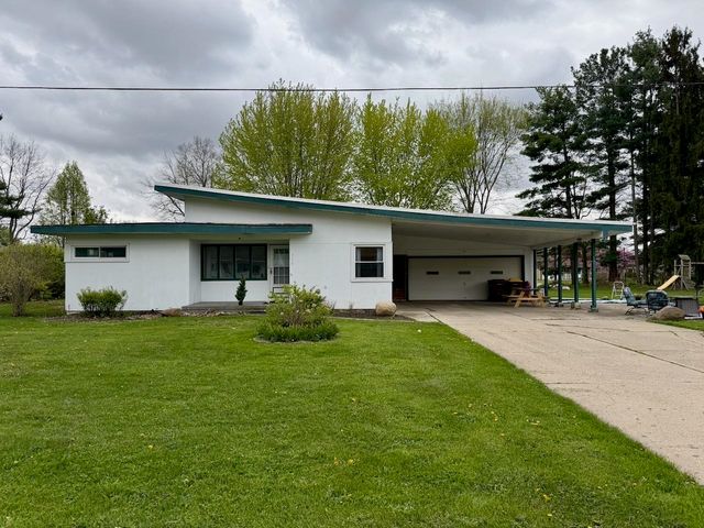 710 E Broad Street, Chesaning, MI 48616