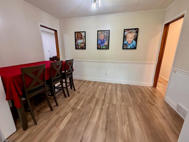 710 E Broad Street, Chesaning, MI 48616