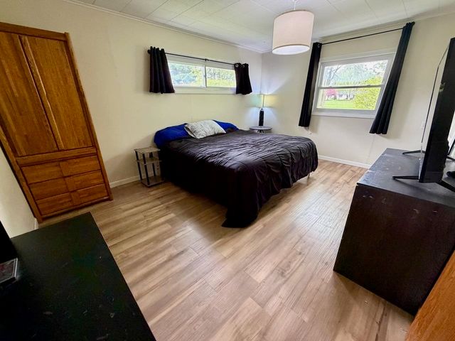 710 E Broad Street, Chesaning, MI 48616