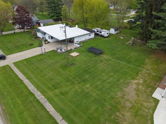 710 E Broad Street, Chesaning, MI 48616