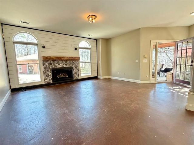 9011 Highpoint Road, Villa Rica, GA 30180