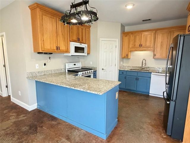 9011 Highpoint Road, Villa Rica, GA 30180