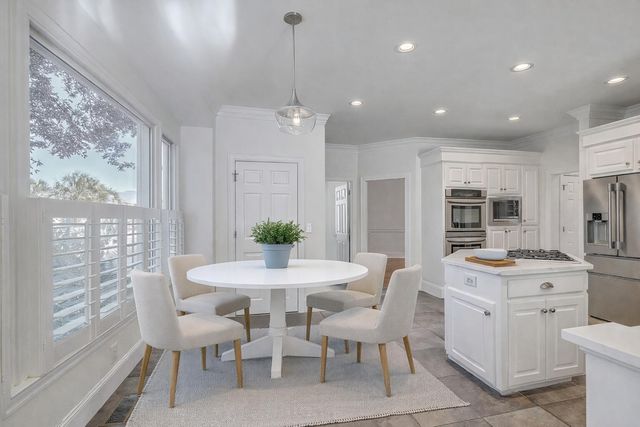 7 Seahorse Court, Isle Of Palms, SC 29451