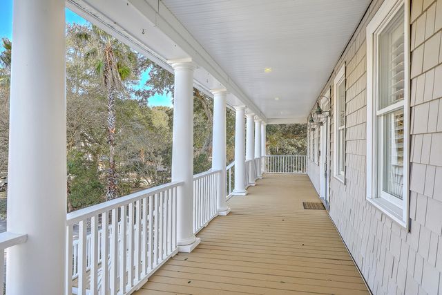 7 Seahorse Court, Isle Of Palms, SC 29451