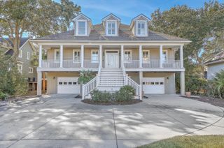 7 Seahorse Court, Isle Of Palms, SC 29451
