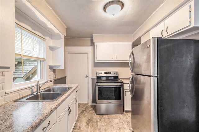 1101 May Street, Lansing, MI 48906