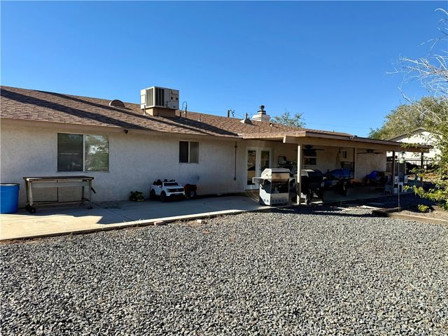 14868 Orange, Hesperia, CA 92345