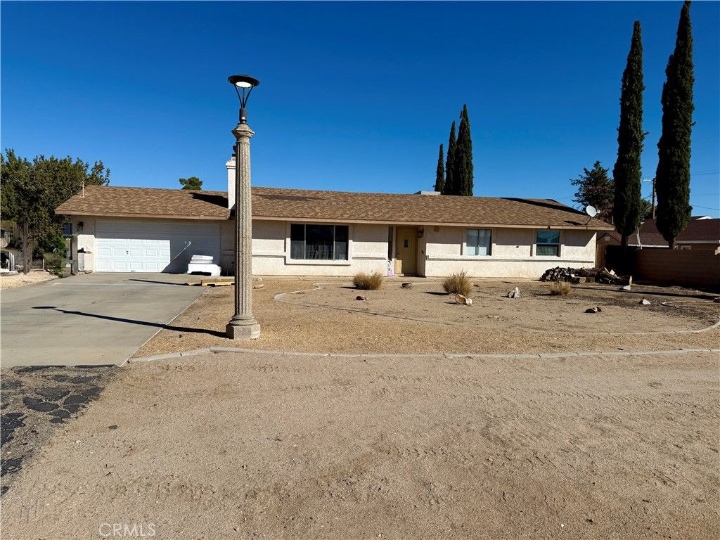 14868 Orange, Hesperia, CA 92345