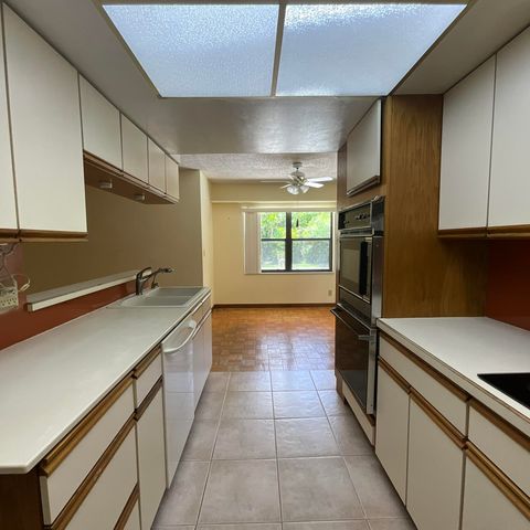 6114 Woodbury Road, Boca Raton, FL 33433