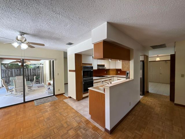 6114 Woodbury Road, Boca Raton, FL 33433