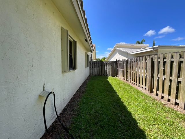 6114 Woodbury Road, Boca Raton, FL 33433