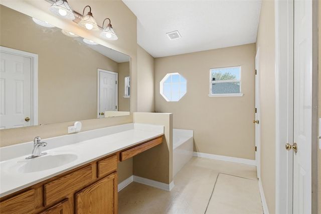 2120 NICOLLETT WAY, Leesburg, FL 34748